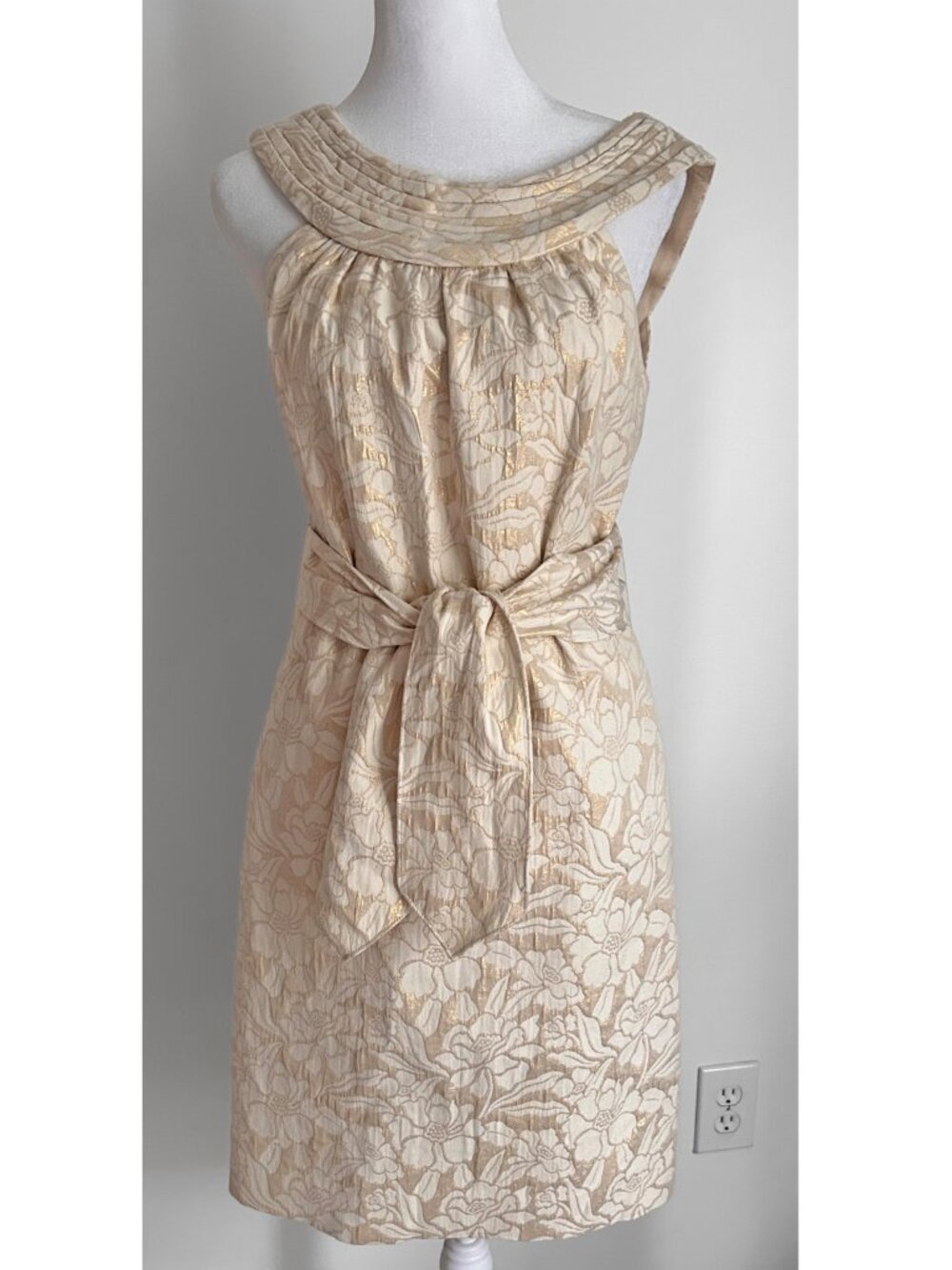 Etcetera Cream & Metallic Gold Damask Floral Sleeveless Dress w/ Sash, Size 0